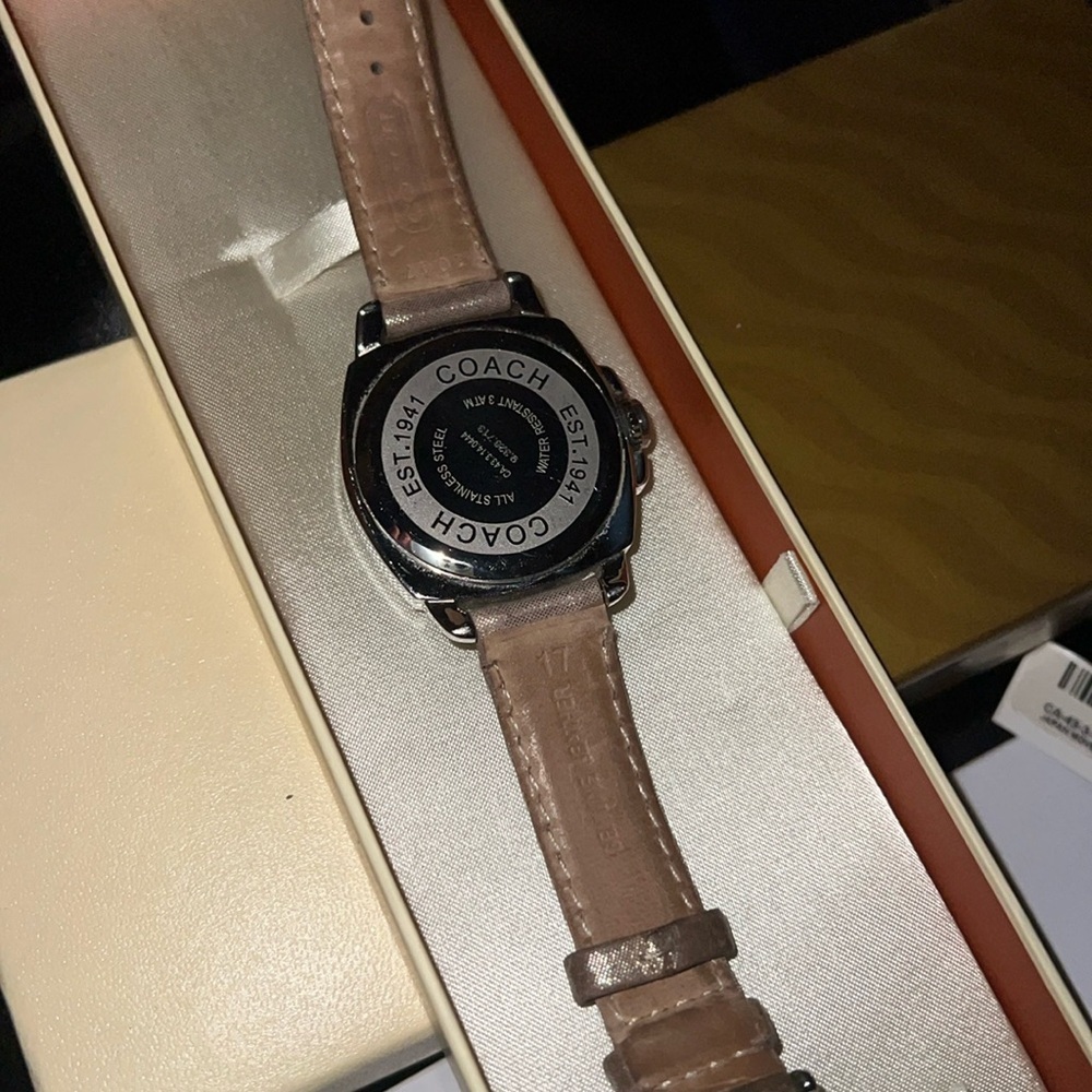 Coach Watch - Picture 9 of 9